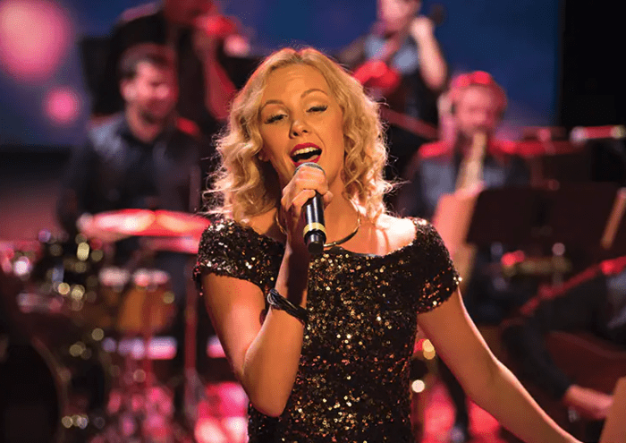 oceania vista theatre.png